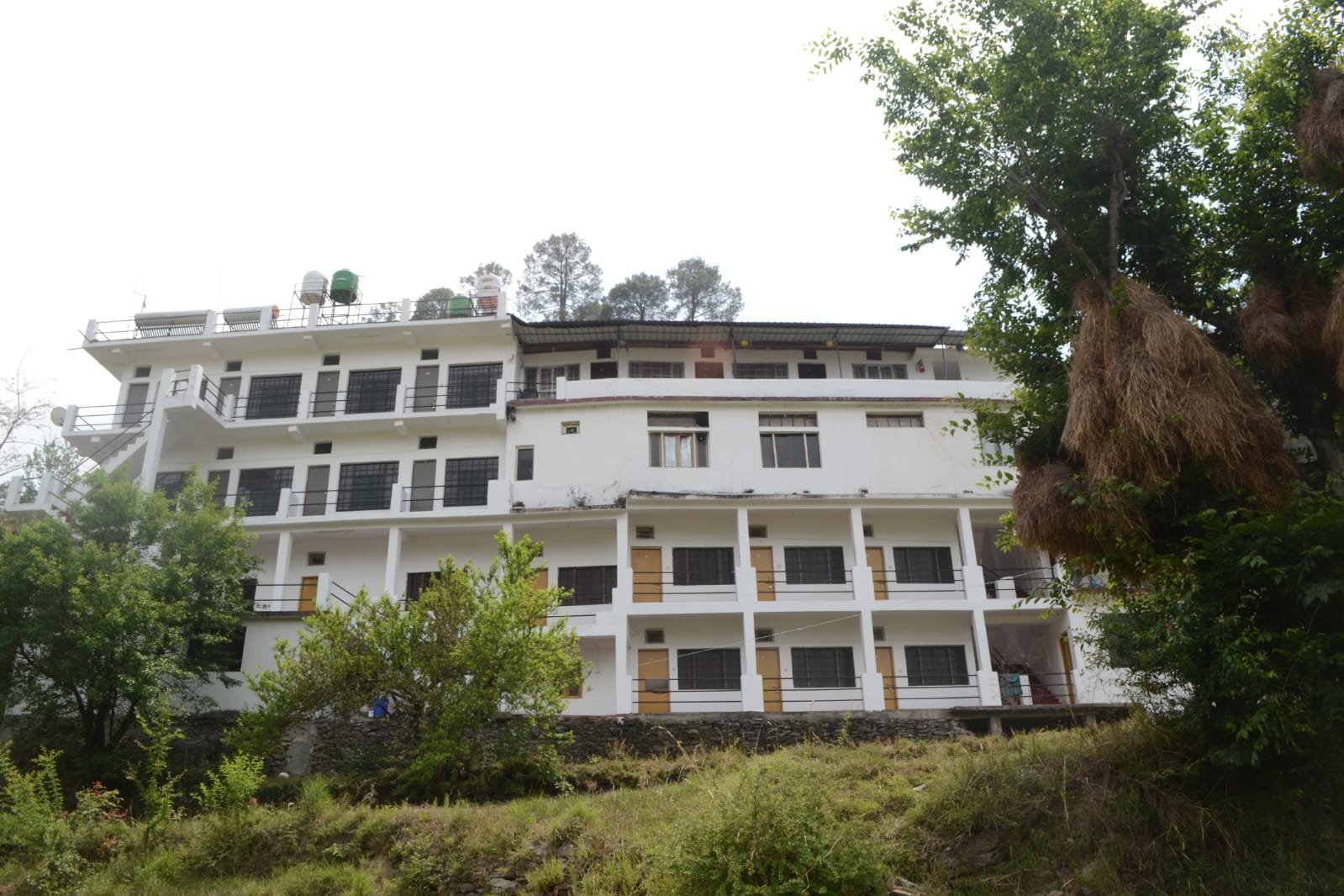 Hotel Aashiyana Barkot
